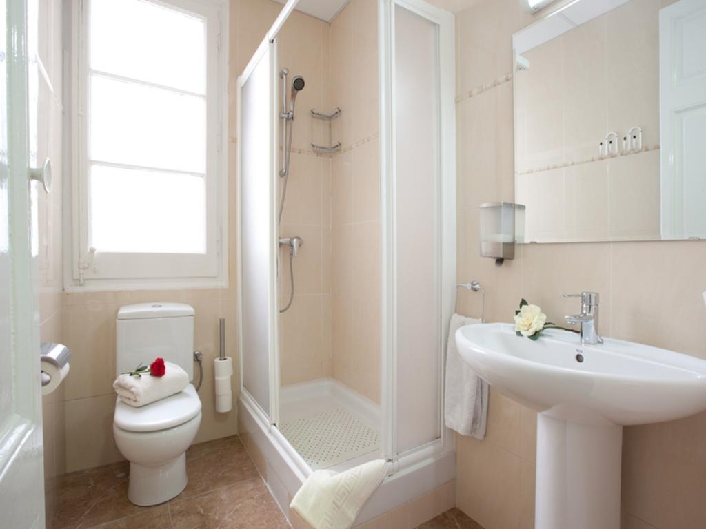 Standard Single Room,1028315050:JPEG