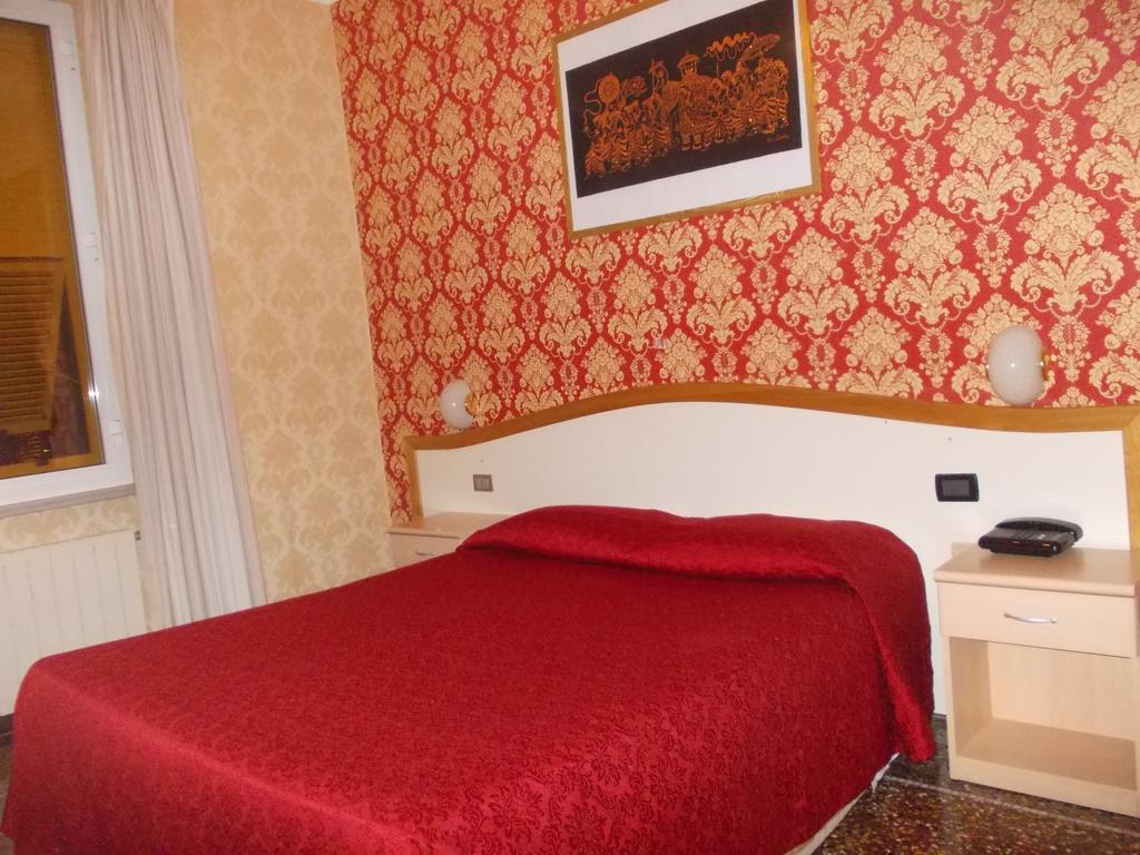 Dreibettzimmer