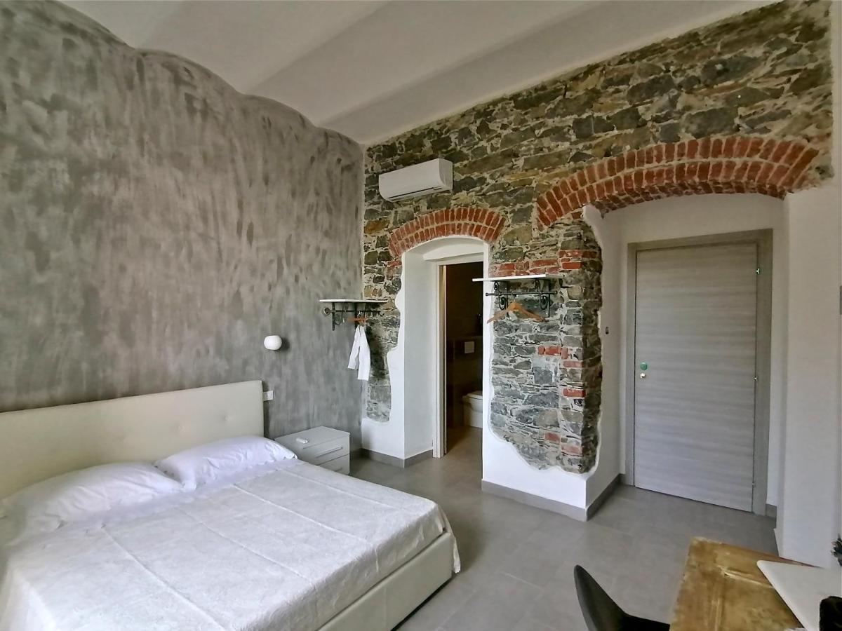 Chambre Double Deluxe - Vue Latérale sur Mer