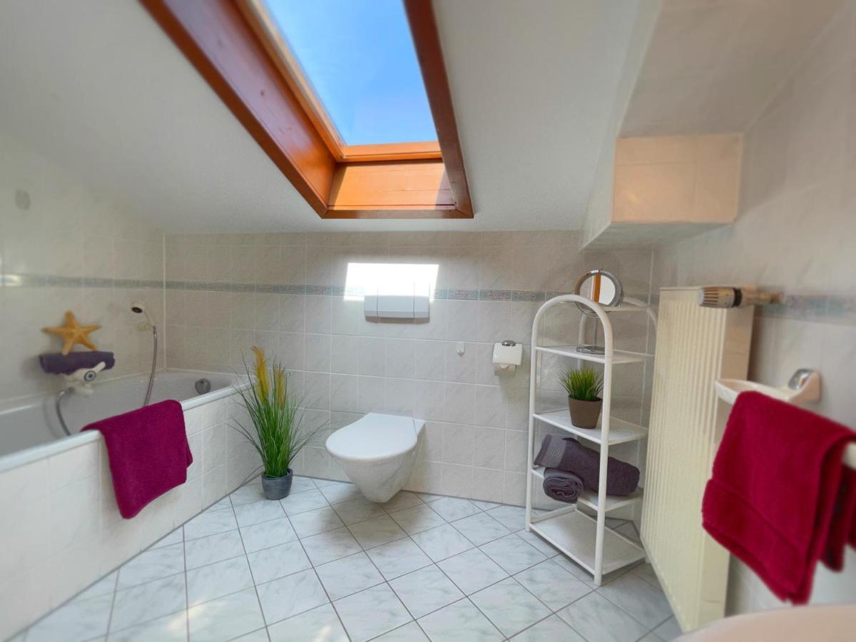 Familienzimmer mit Badewanne