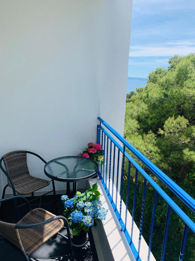 Apartment mit Balkon