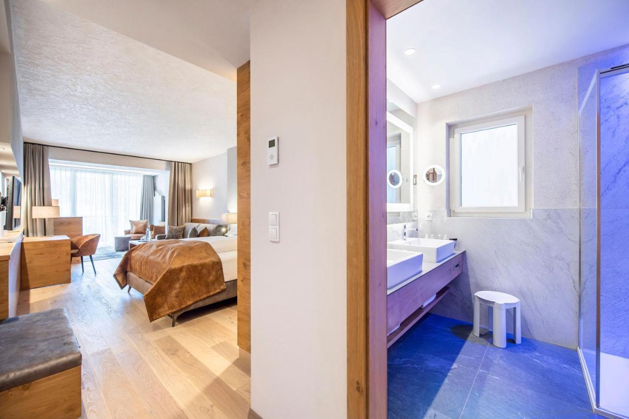 Triple Room with Balcony,1111724586:JPEG