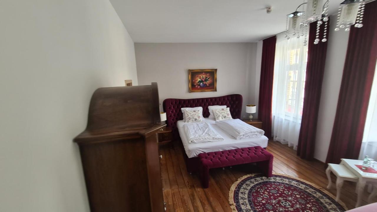 Double Room,1112124225:JPEG