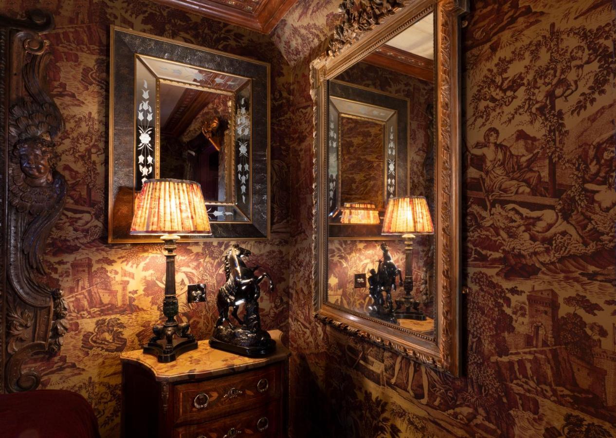 Luxury Room