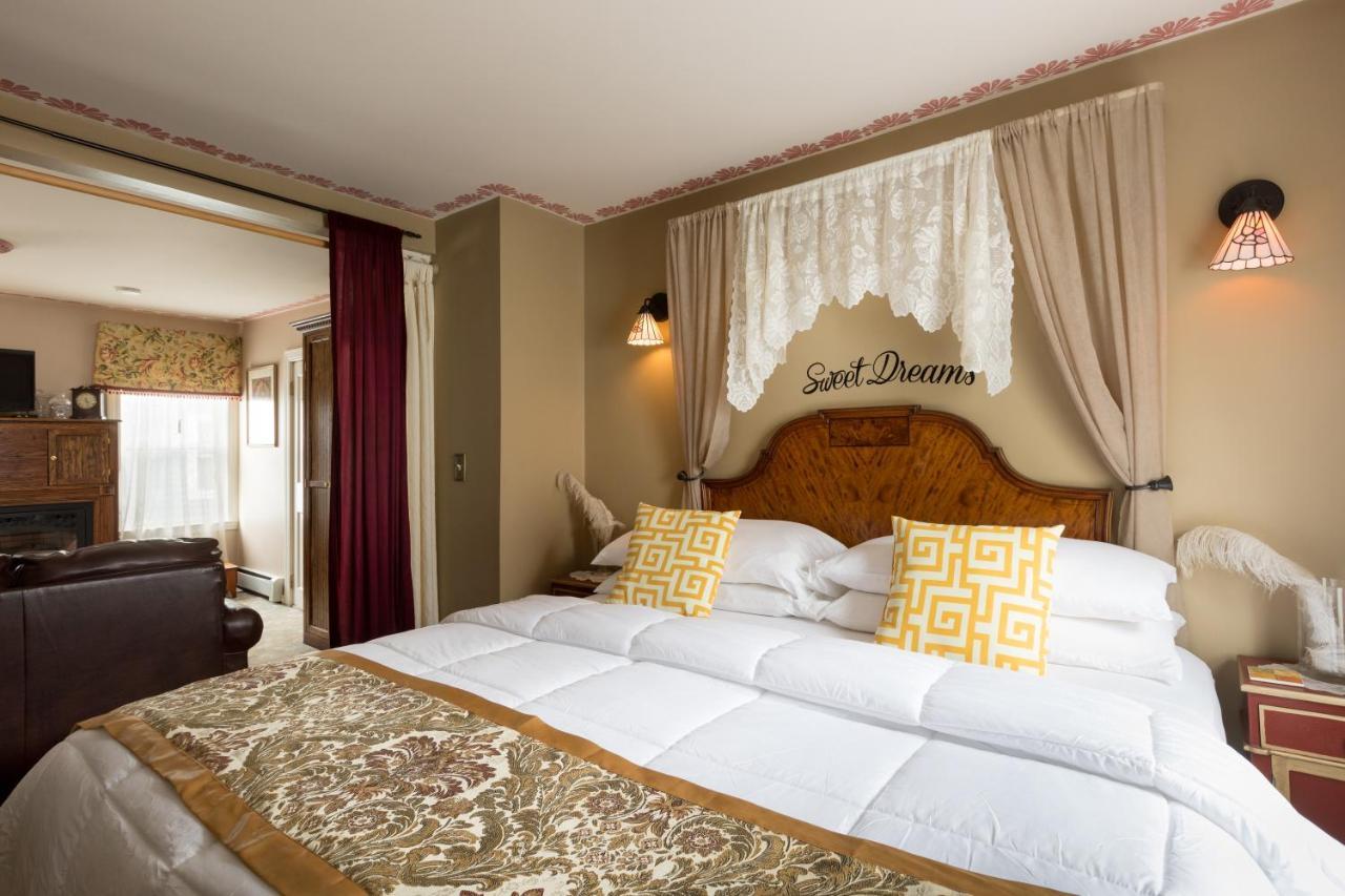Superior King Room,1589259614:JPEG