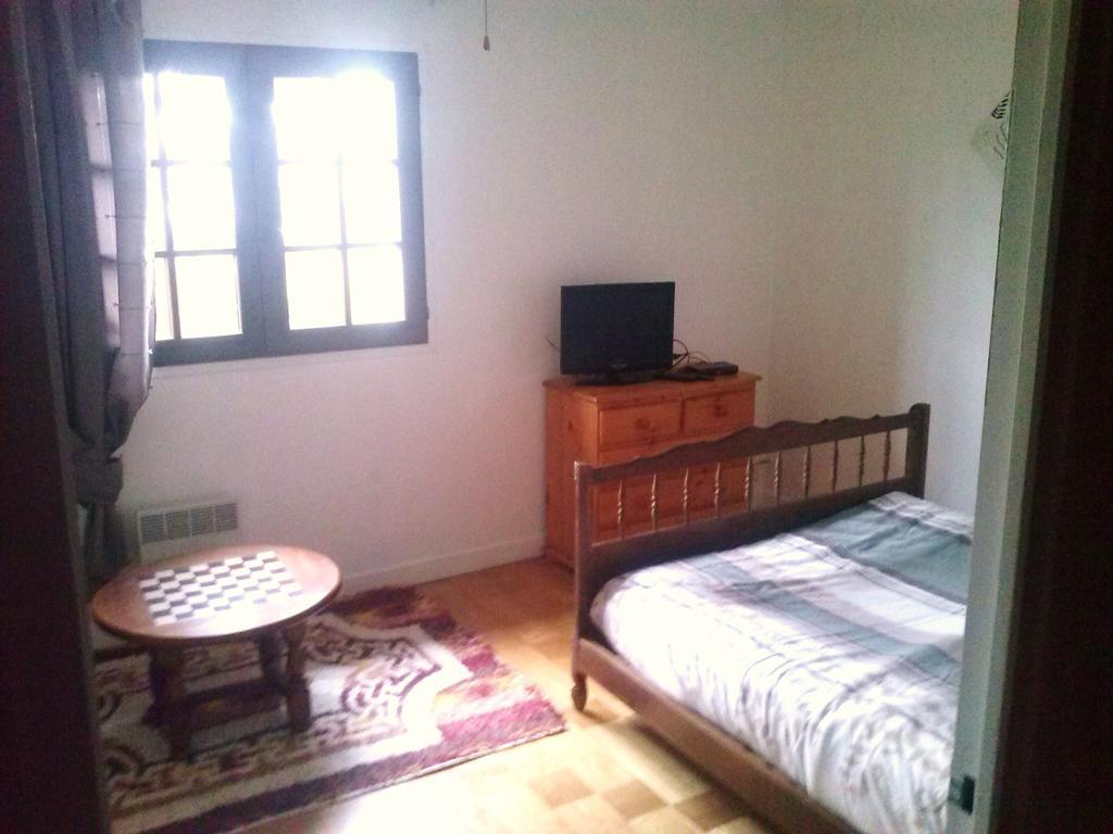 Chambre Double avec Salle de Bains Commune