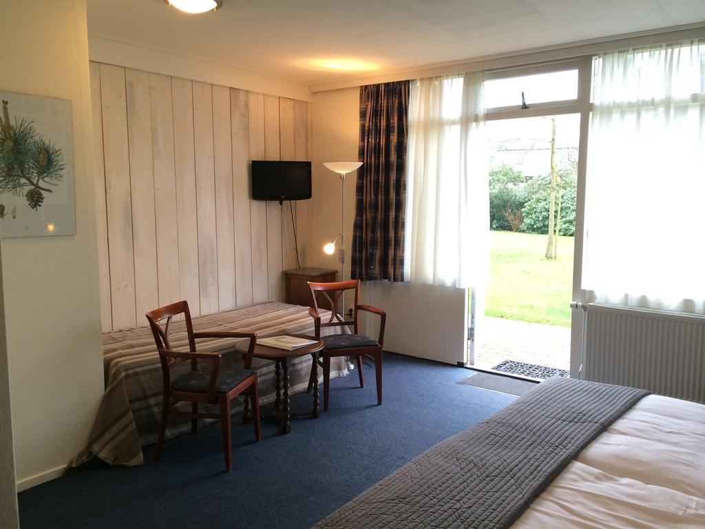 Twin Room,400478301:JPEG