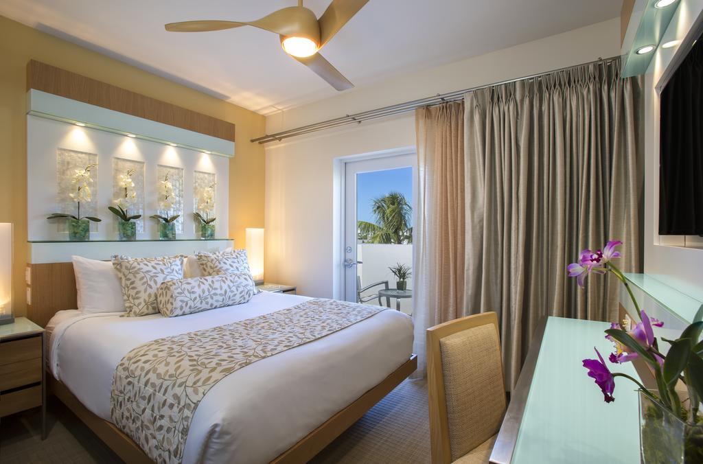 Two-Bedroom Villa with Garden View