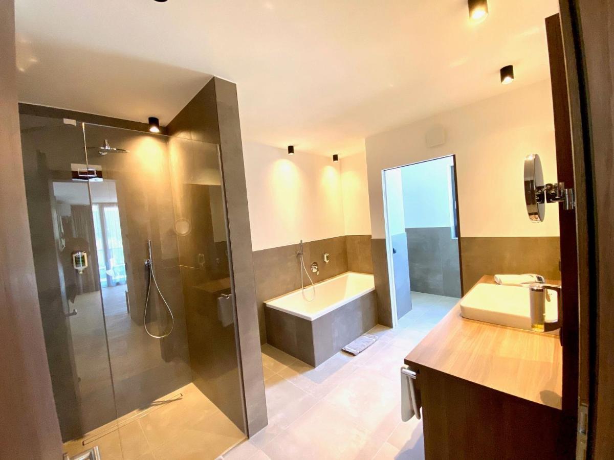 Suite con Vasca Idromassaggio e Cabina a Infrarossi