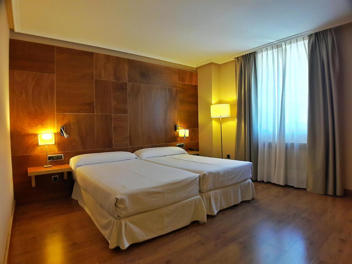 Twin Room,1128307248:JPEG