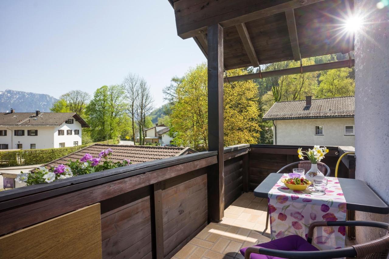 Dreibettzimmer mit eigenem externen Bad