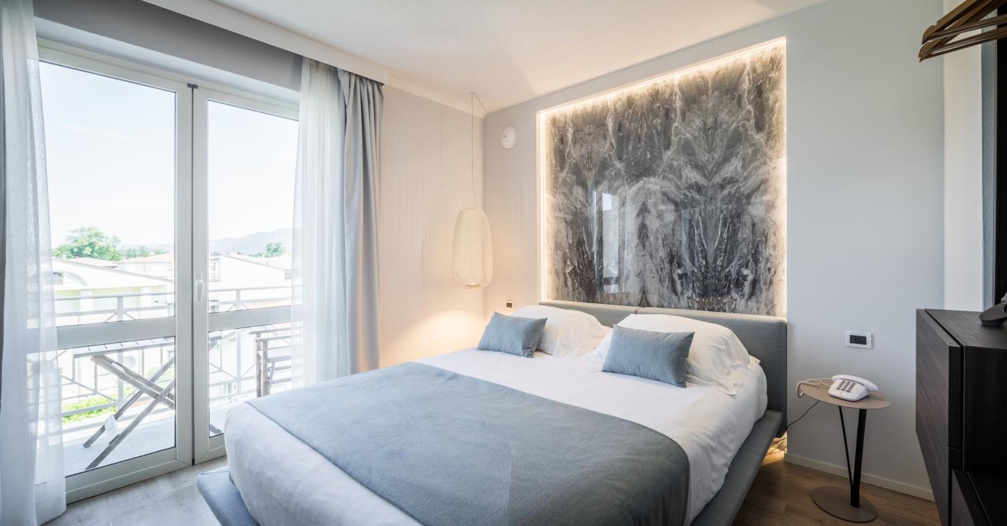 Modernes Deluxe Doppelzimmer