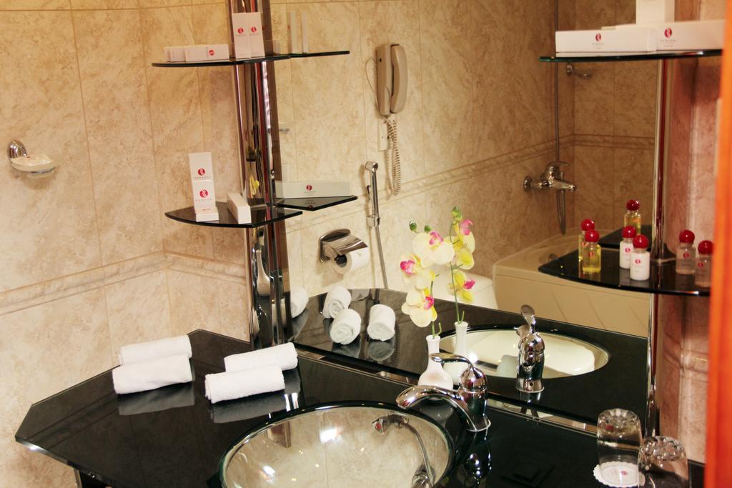 Premium King Room