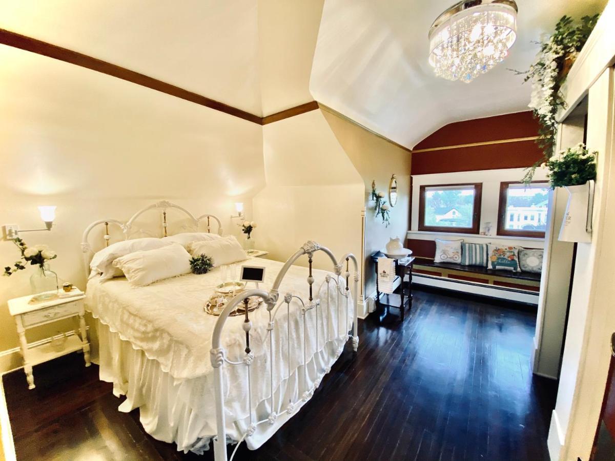 Suite with Spa Bath