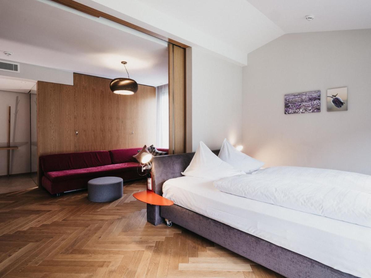 Suite Corones