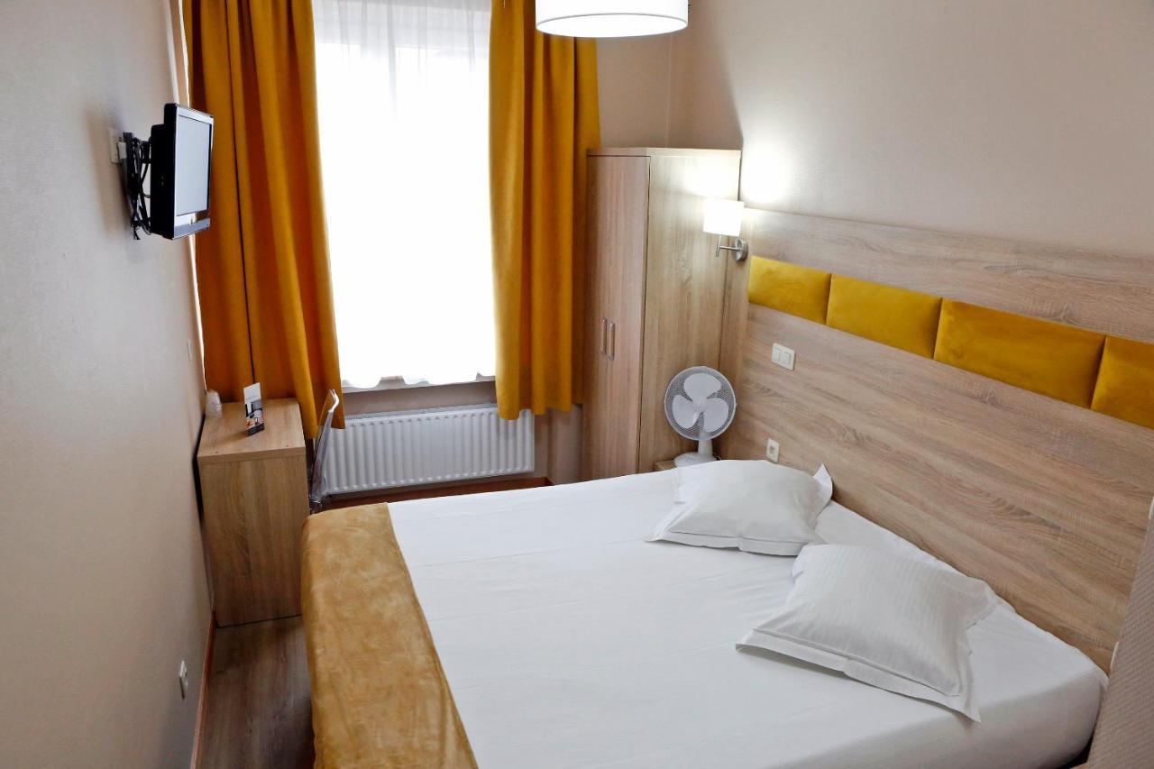 Quarto Duplo Standard