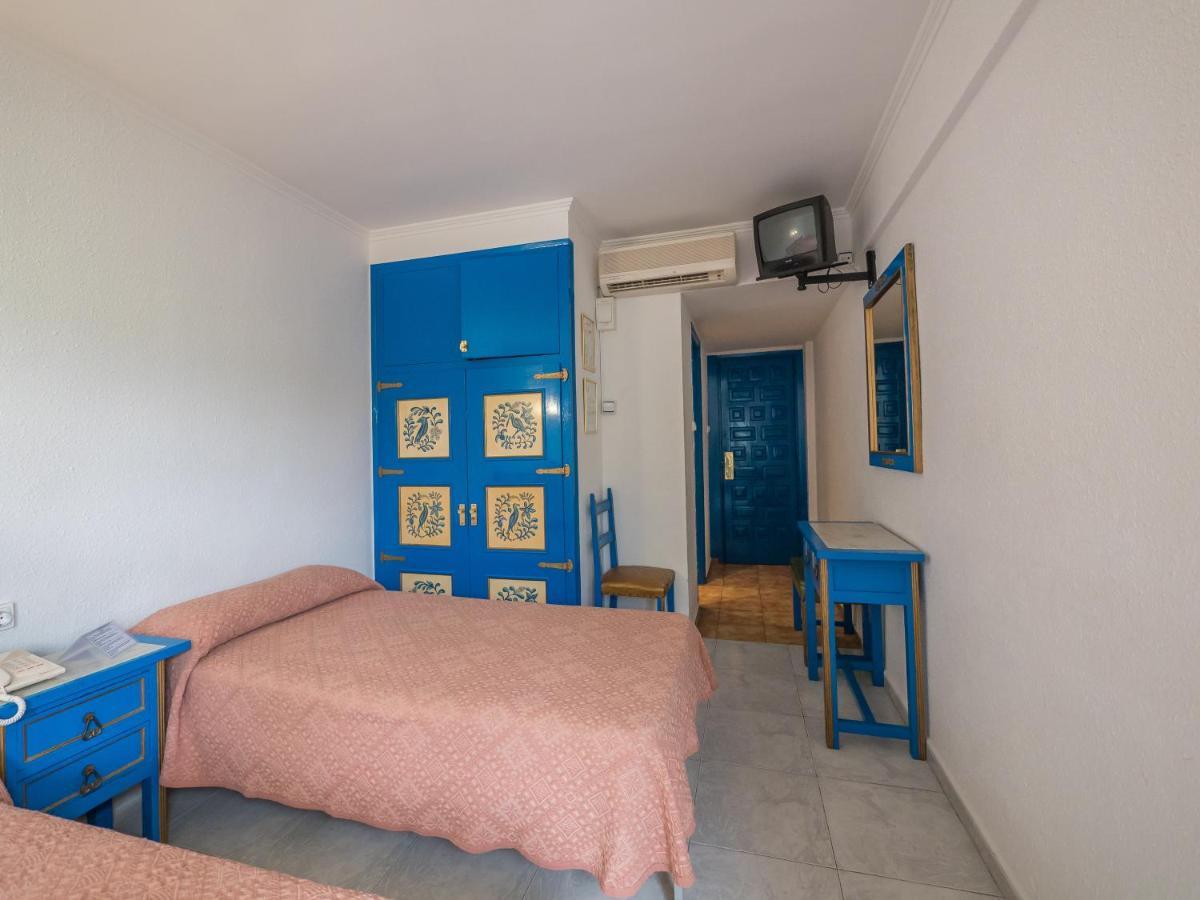 Habitación Doble Estándar (2 adultos + 1 niño)