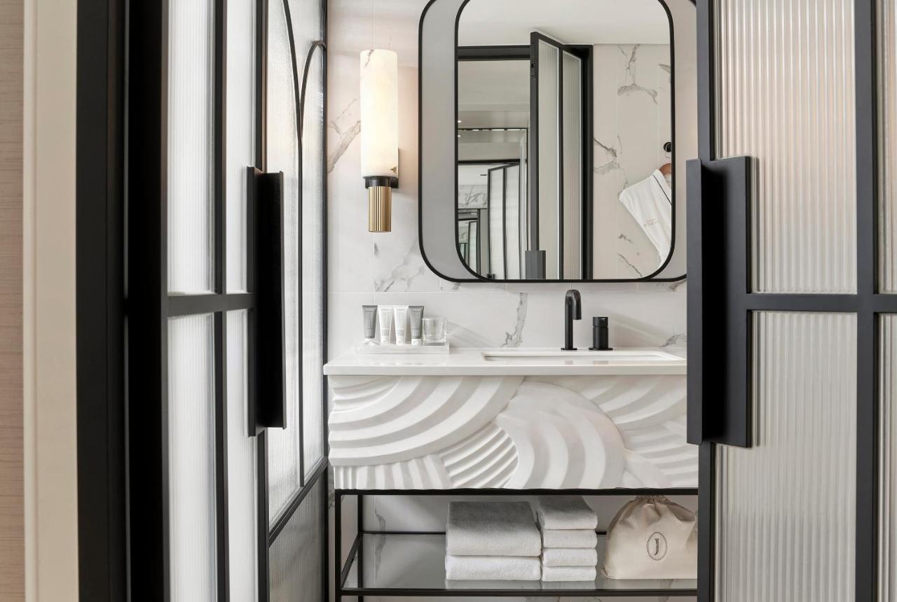 Superior Double Room with City View