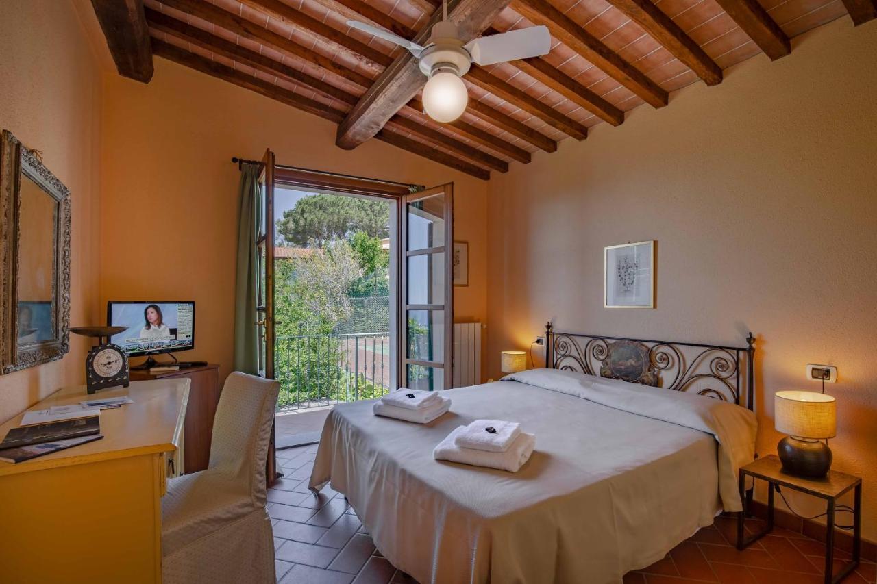 Camera Familiare con Vista Giardino