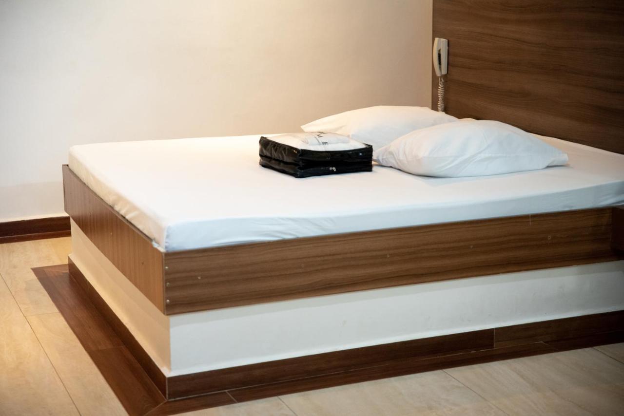 Quarto Duplo