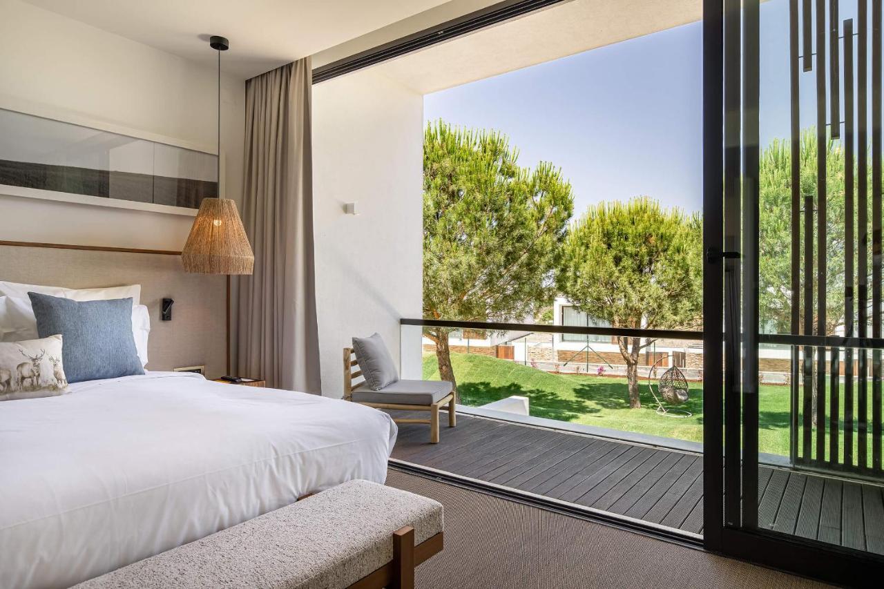 Quarto Duplo ou Twin com Vista Piscina