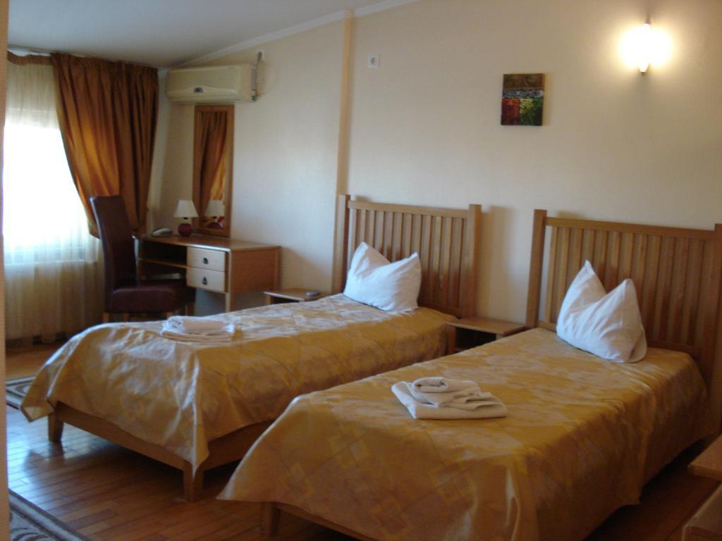 Dreibettzimmer