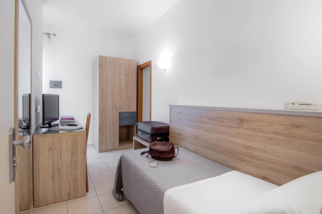 Single Room,1146882451:JPEG