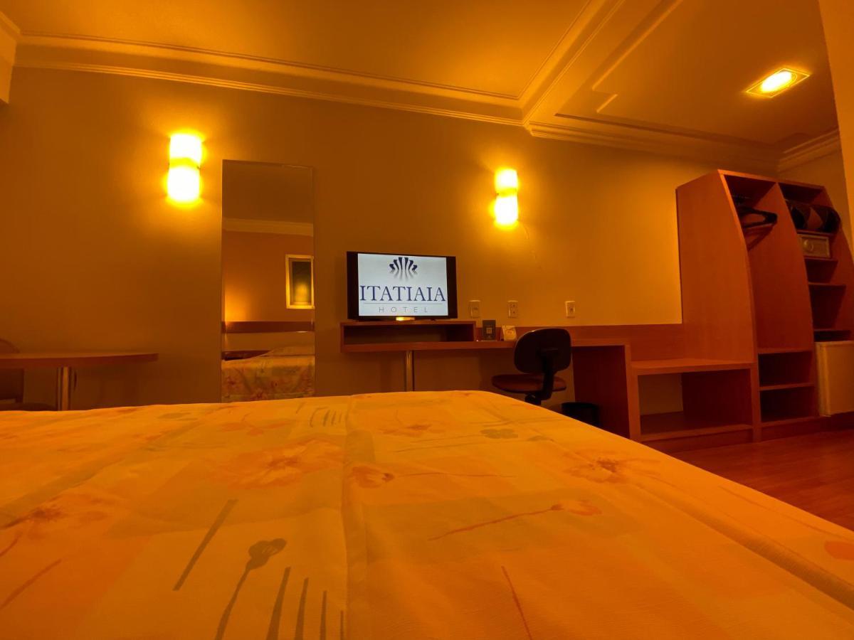 Quarto Standard com Cama Queen-size
