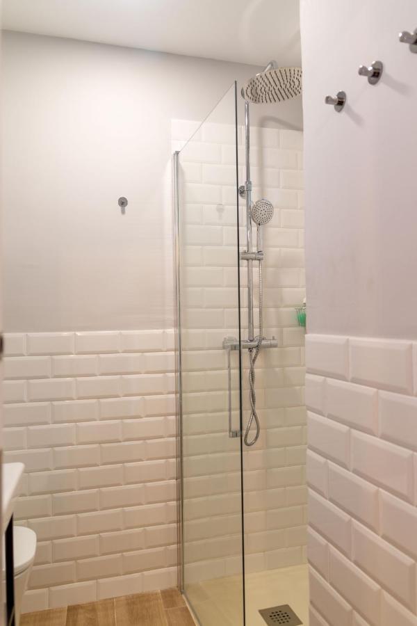 Chambre Quadruple avec Salle de Bains Privative