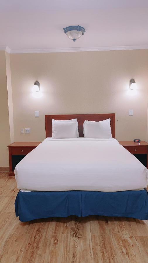 Quarto com Cama Queen-size