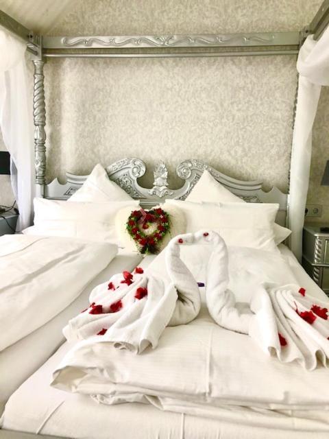 Superior Zimmer mit Kingsize-Bett