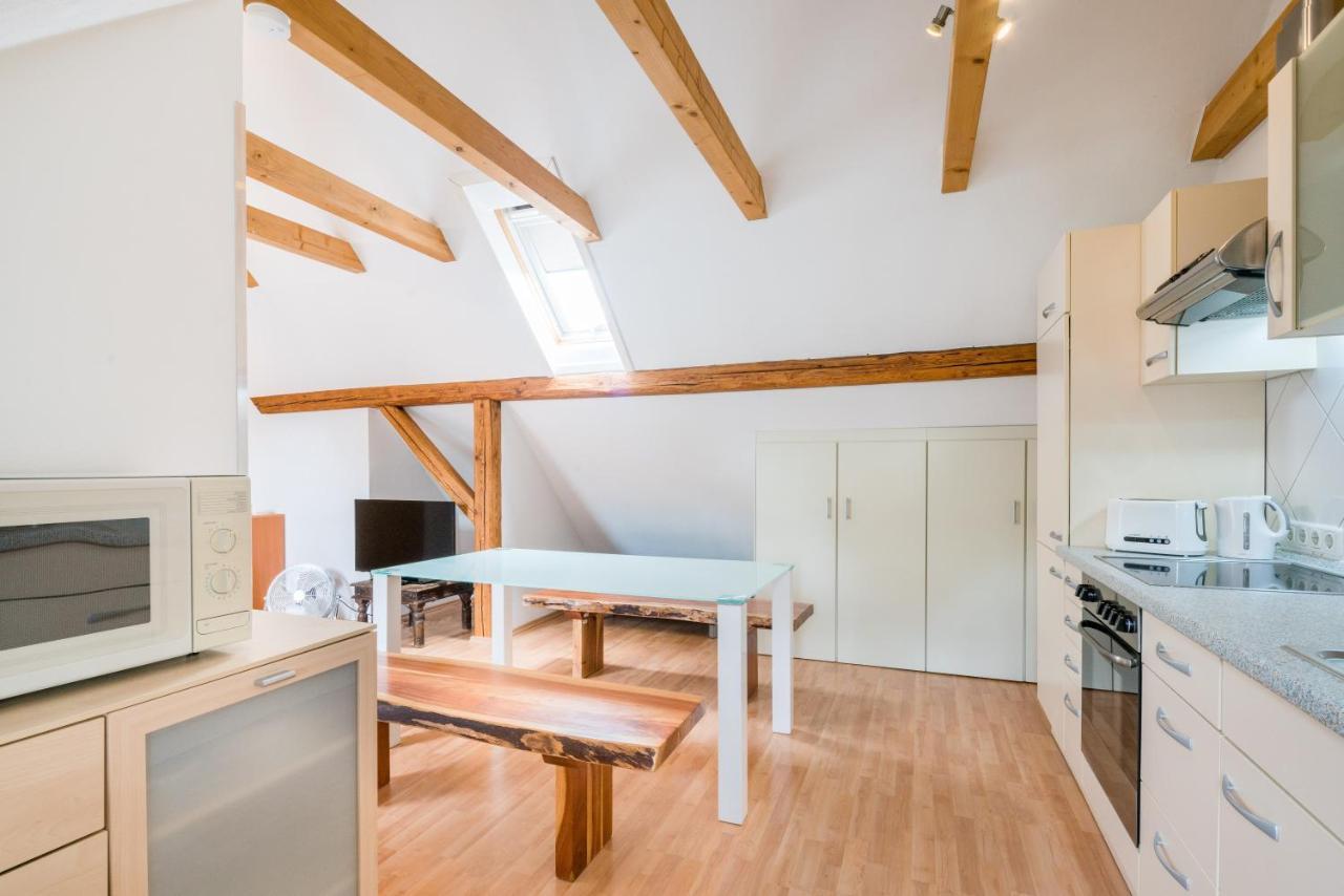 Condo V (Dachgeschoss)