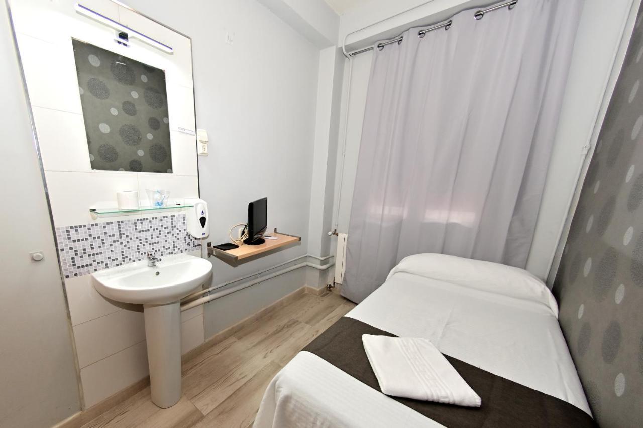 Habitación Individual con baño compartido