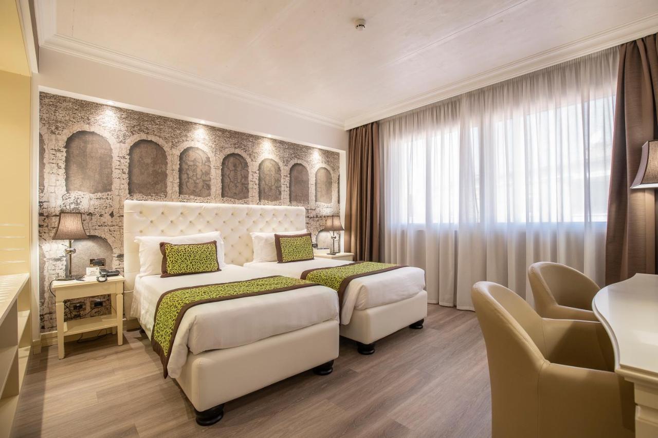 Deluxe Tweepersoonskamer met 2 Aparte Bedden