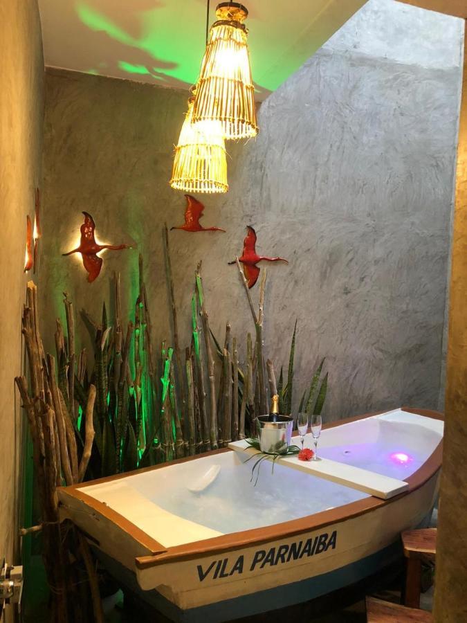 Suíte Deluxe com Banheira de Hidromassagem