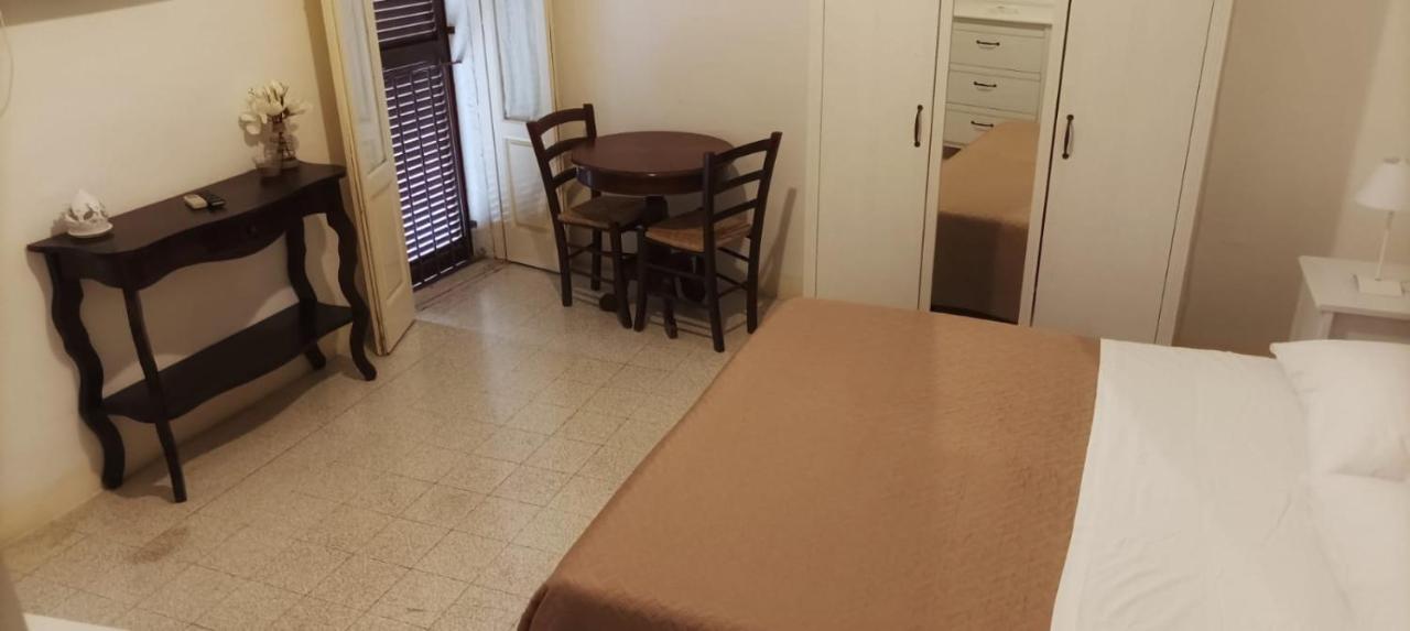 Double or Twin Room,1156114230:JPEG