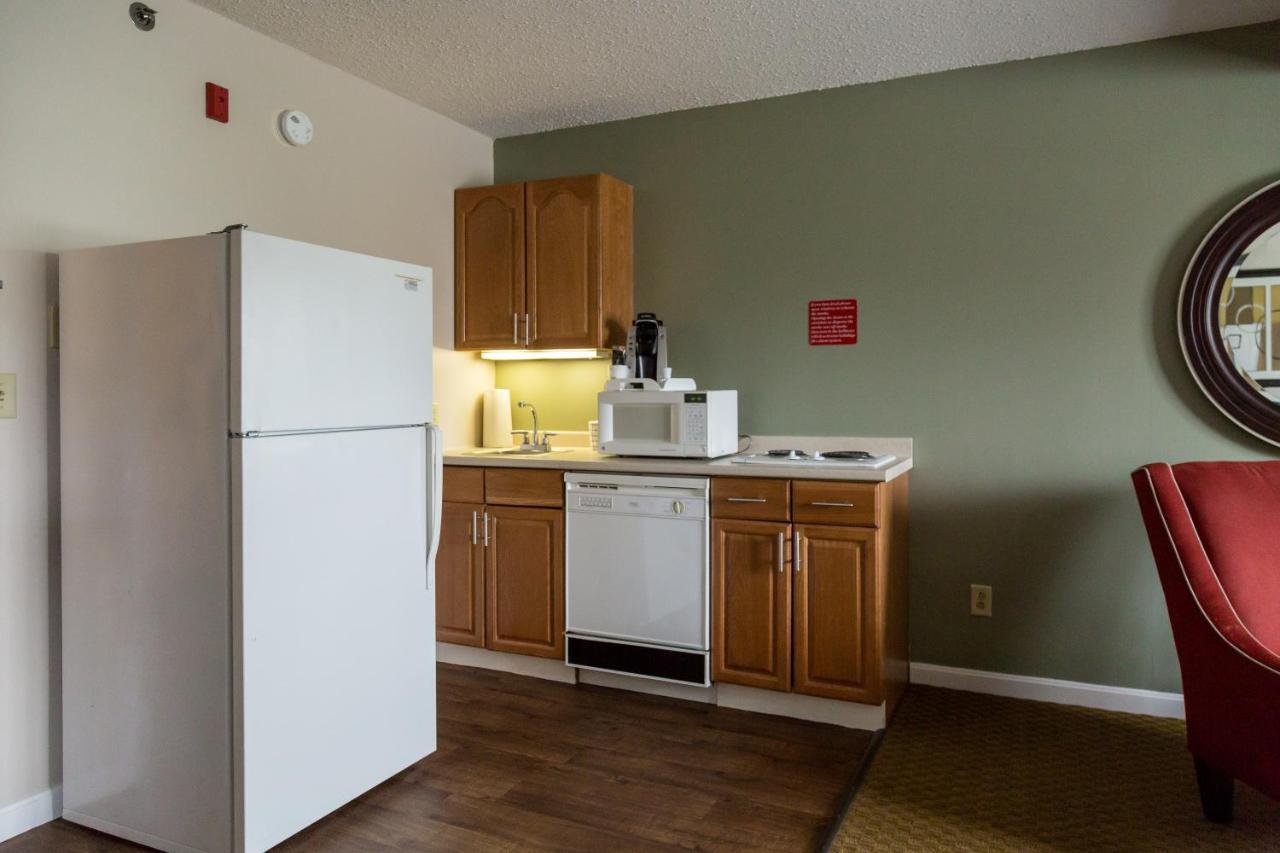 Queen Suite with Two Queen Beds - Non Smoking