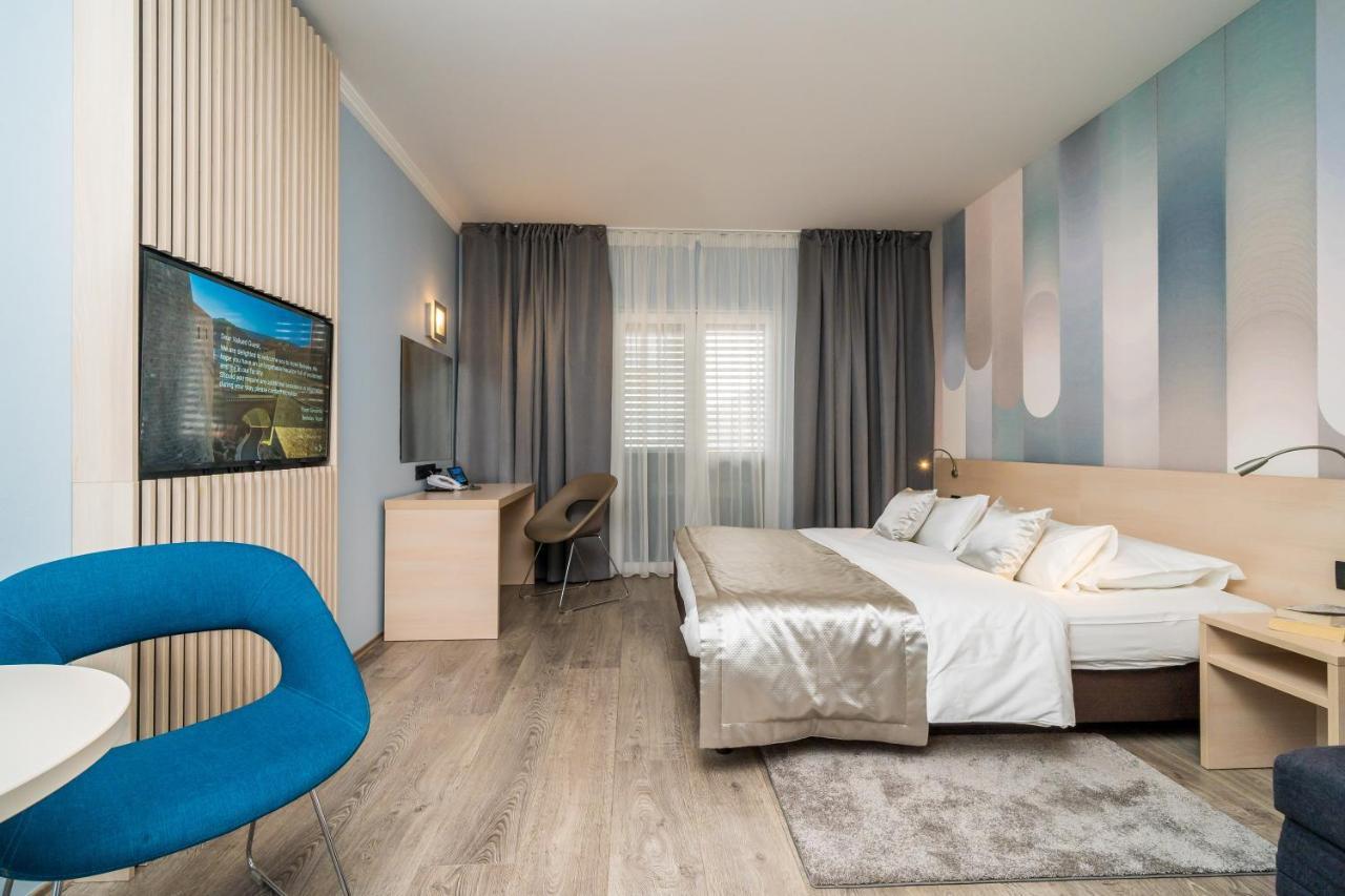 Tweepersoonskamer met Balkon en Uitzicht op Zee