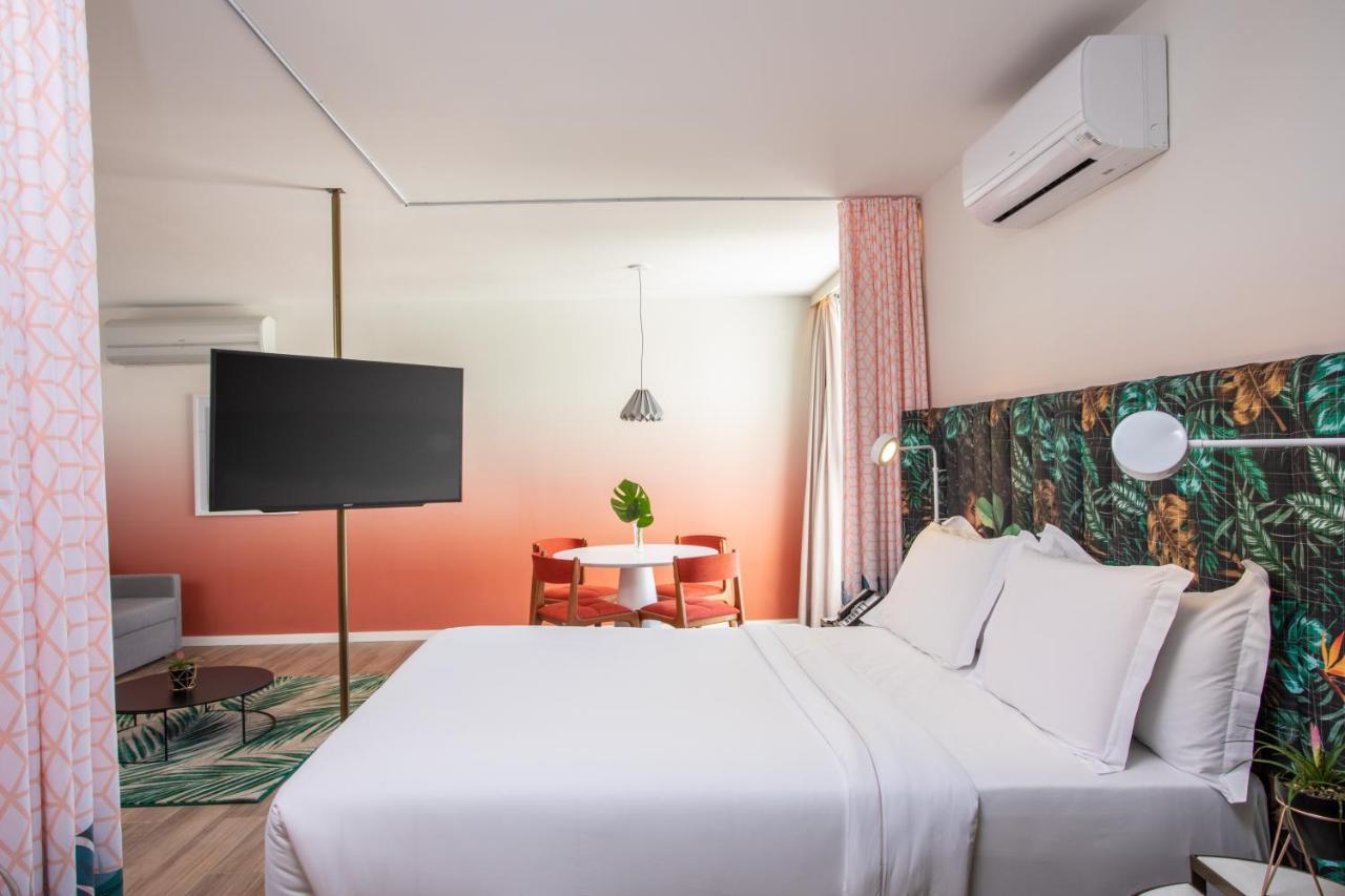 Junior Suite met Queensize Bed en Uitzicht op Oceaan