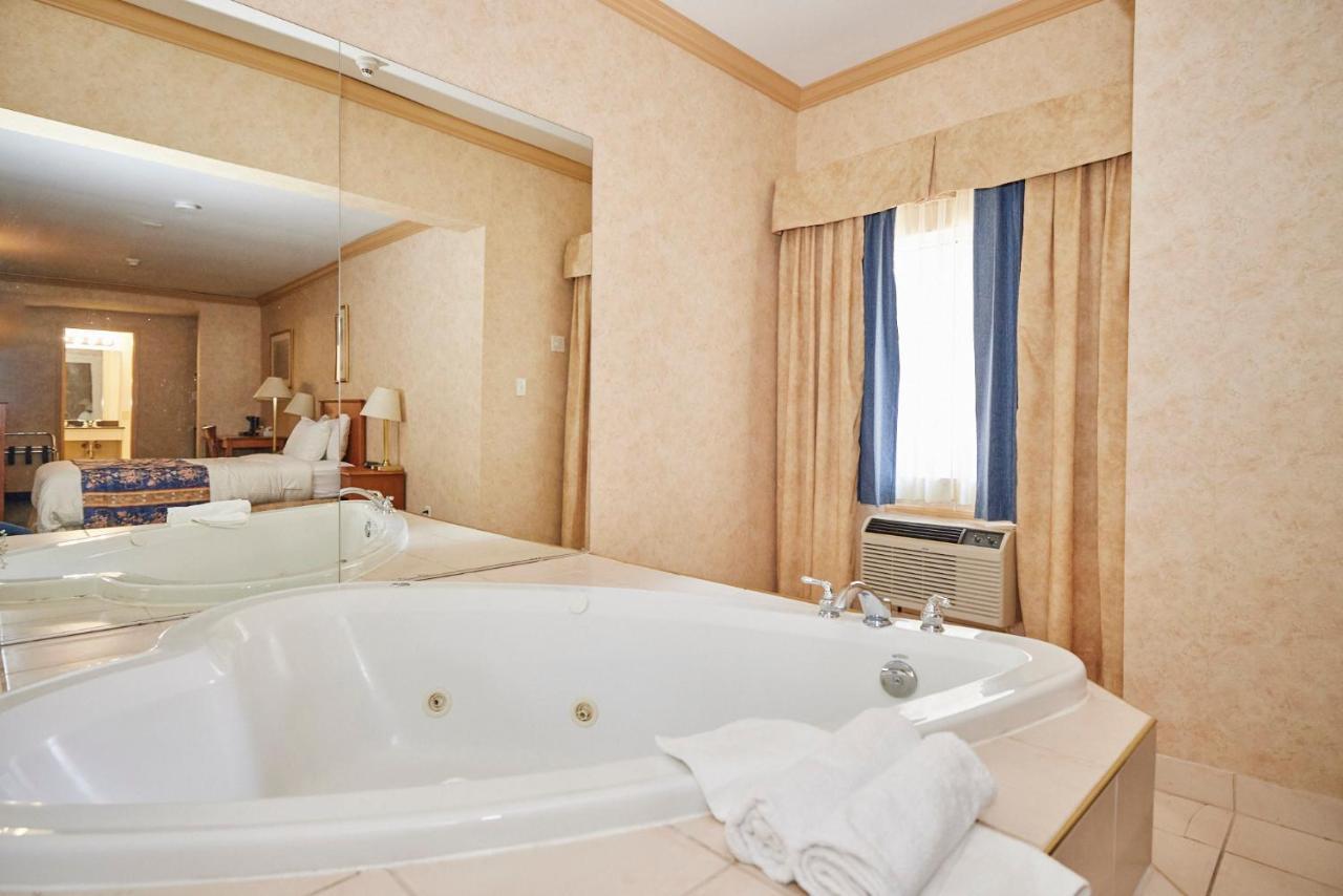 Kamer met Queensize Bed en Bubbelbad