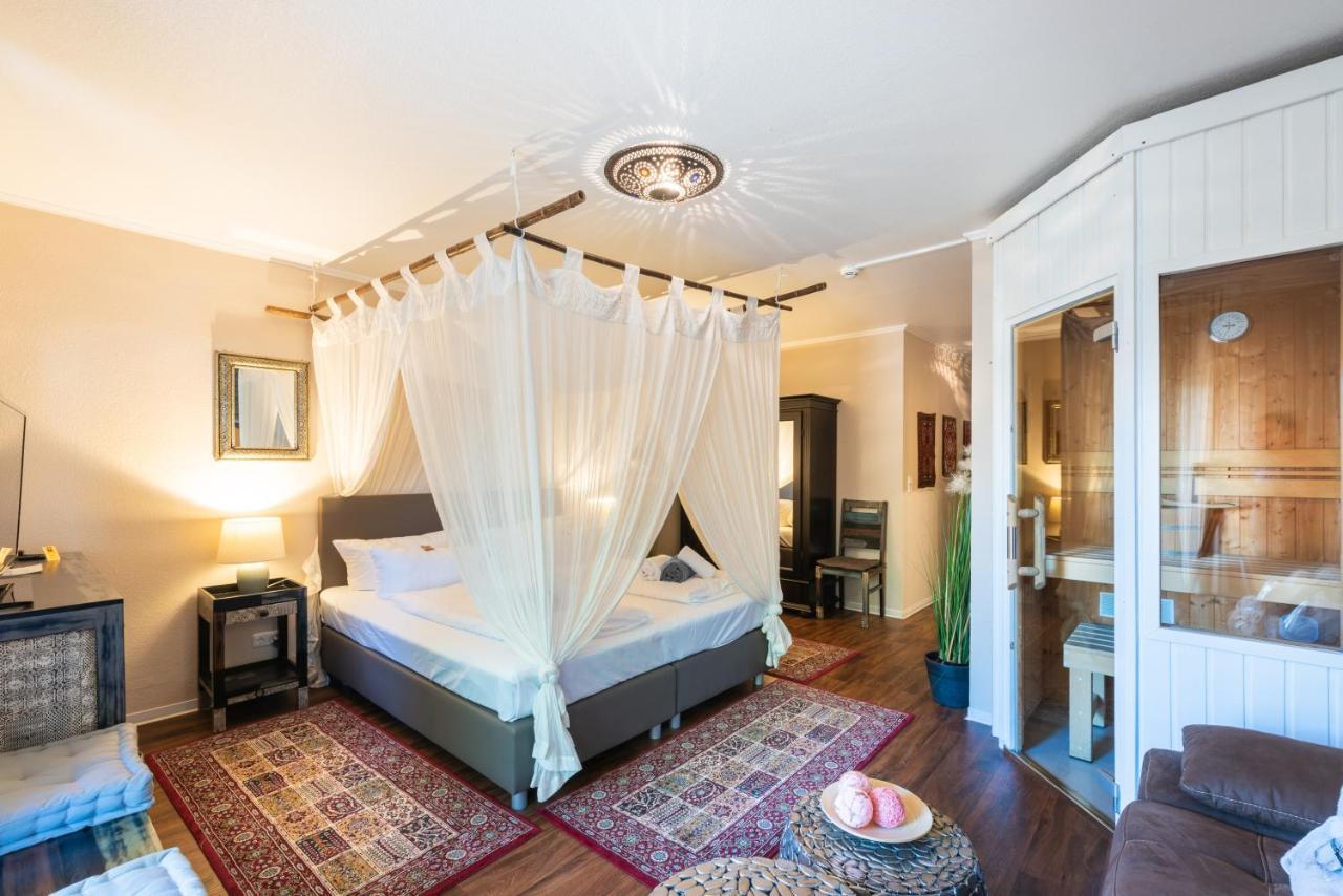 Doppelzimmer mit Balkon und Sauna