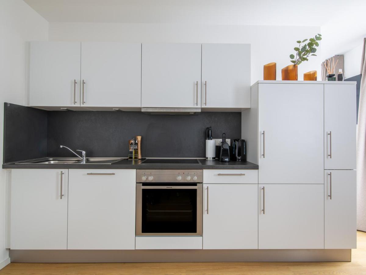 Single Suite M with balcony