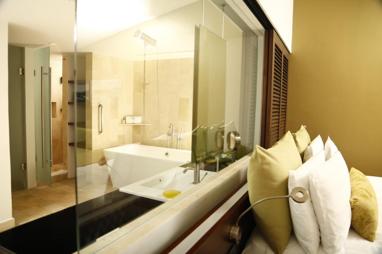 Quarto VIP Intercontinental com Vista do Mar
