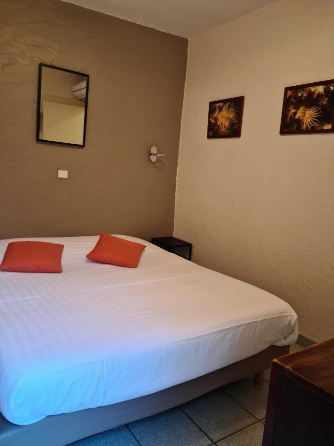 Small Double Room,1177354516:JPEG