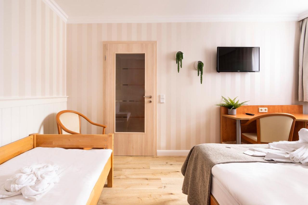 Dreibettzimmer