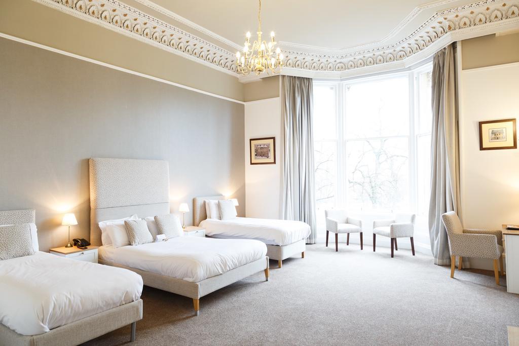 Chambre Familiale (2 Adultes et 2 Enfants)