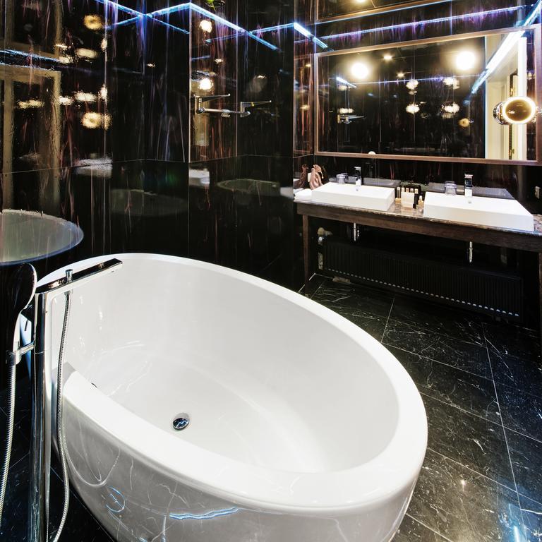 Suite Onyx Tower