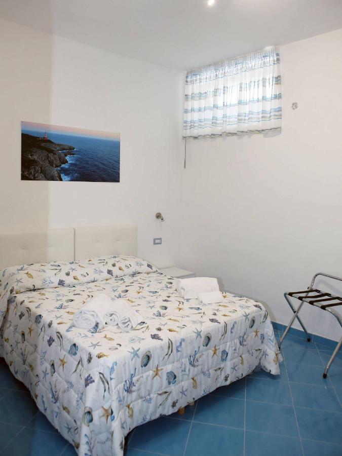 Doppel-/Zweibettzimmer mit Bad