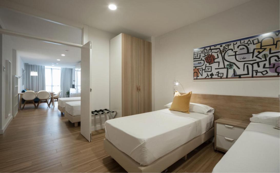 Apartment mit Balkon