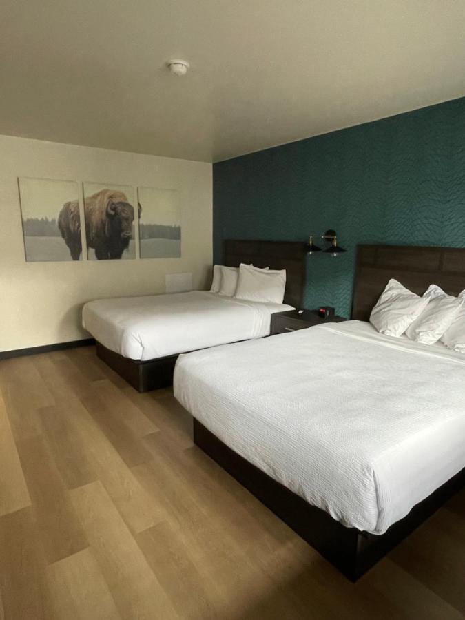 Queen Room with Two Queen Beds